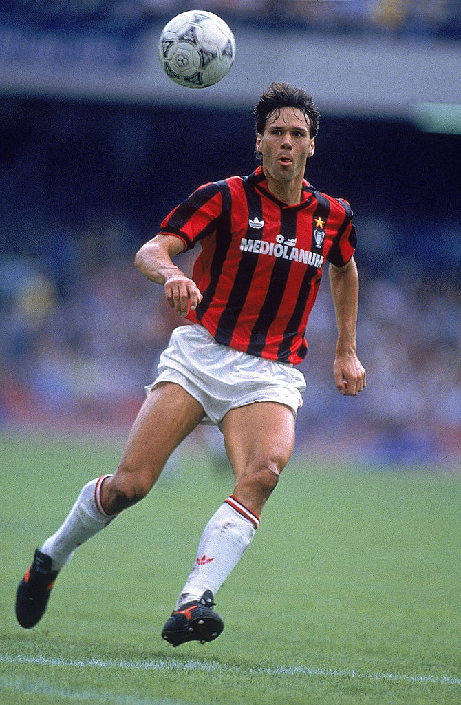 21 Oct 1990:  Marco Van Basten of AC Milan in action during the Italian Serie A match against Napoli played at the San Paolo Stadium in Naples, Italy. The game ended in a 1-1 draw.  Mandatory Credit: Simon Bruty /Allsport