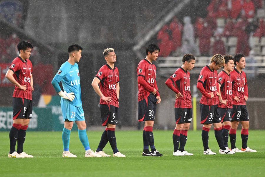 試合後には鈴木優磨とサポーターが激しい言い合いに【写真：徳原隆元】