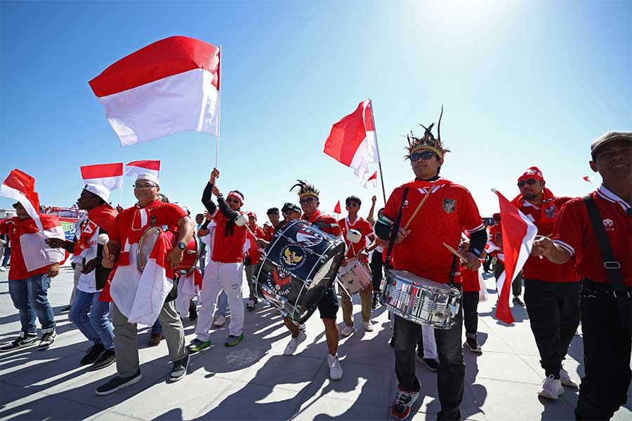 日本戦に駆けつけたインドネシアサポーター【写真：ロイター】