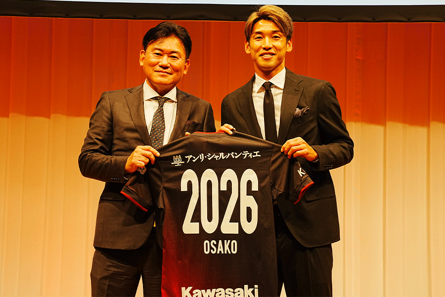 大迫勇也が2026年まで契約を延長【写真：(C) VISSEL KOBE】