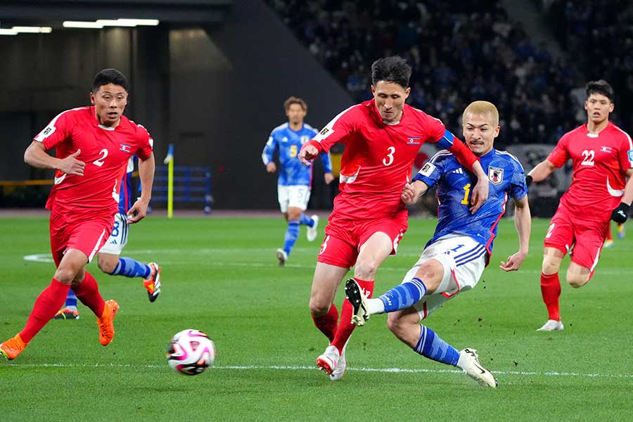 北朝鮮選手が主審に詰め寄るシーンが発生【写真：Getty Images】