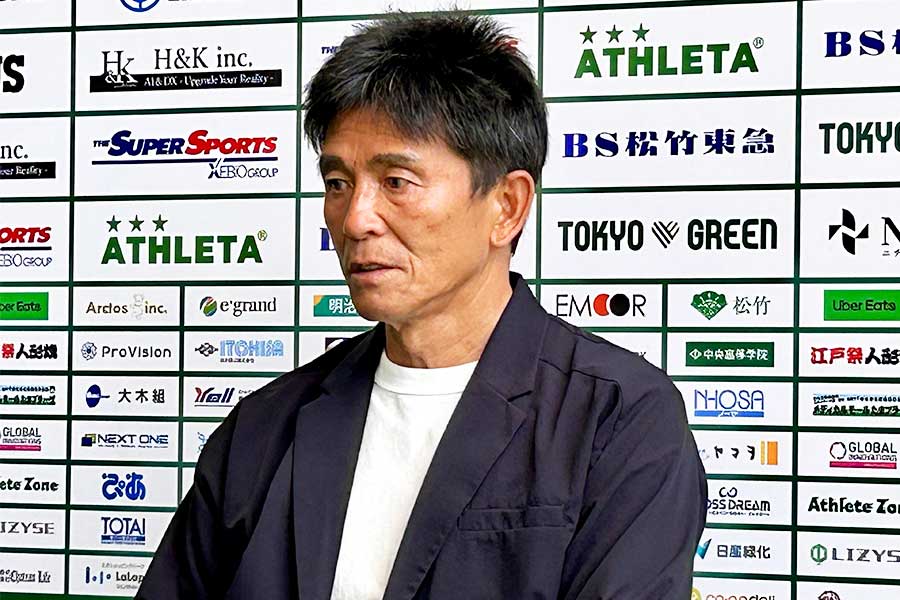 試合前の取材に応じた城福監督【写真：森雅史】