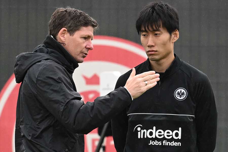 グラスナー監督（左）と鎌田大地に再タッグの可能性【写真：Getty Images】