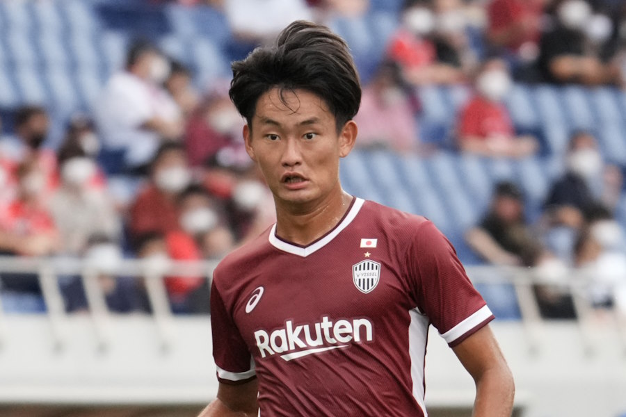 愛媛FCへと育成型期限付き移籍中の尾崎優成（写真は神戸時代のもの）【写真：Getty Images】