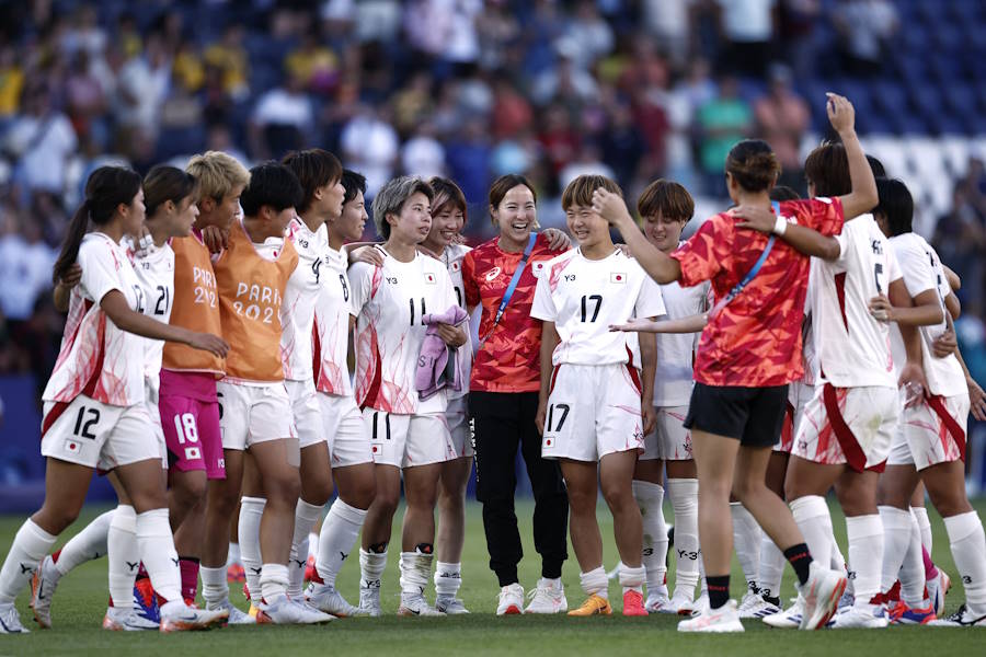 日本はブラジルに2-1の逆転勝利【写真：ロイター】