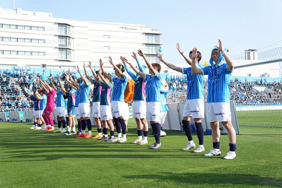 J2リーグ首位の横浜FC【写真：Getty Images】