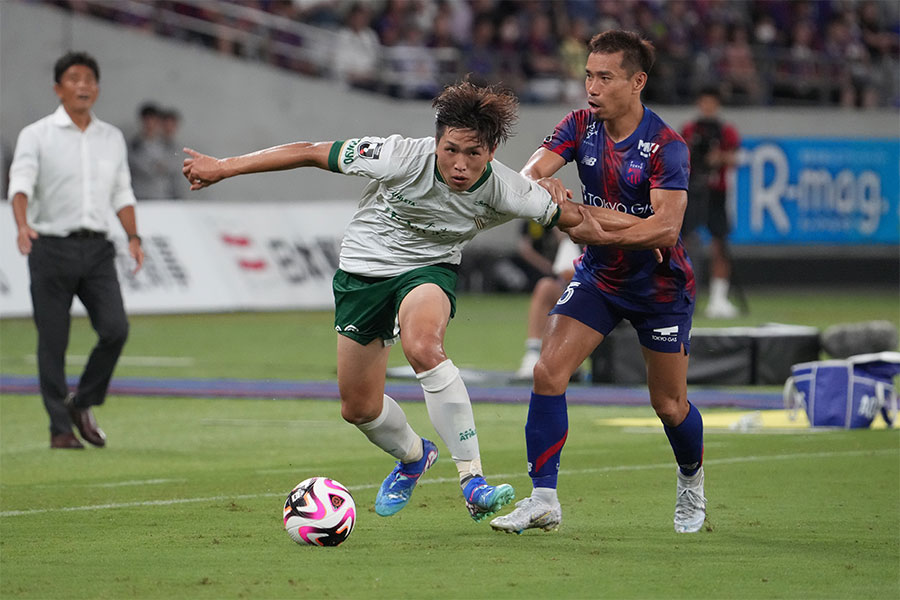 FC東京と東京ヴェルディが対戦した【写真：Getty Images】