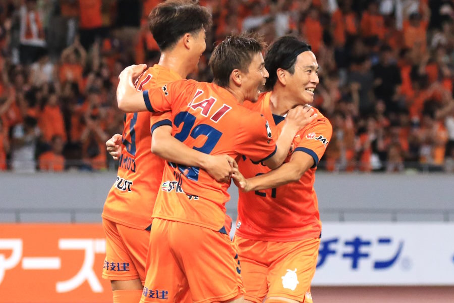 清水と横浜FCの首位攻防戦は1-1のドロー決着に【写真：mm】