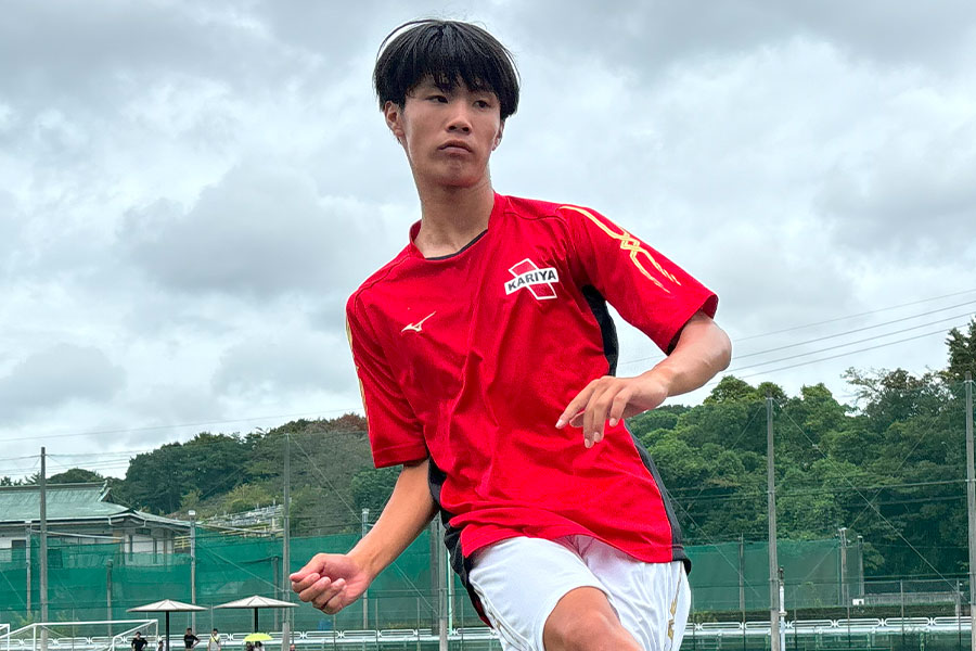 刈谷高校の攻守の要を担う山田斉輝【写真：FOOTBALL ZONE編集部】