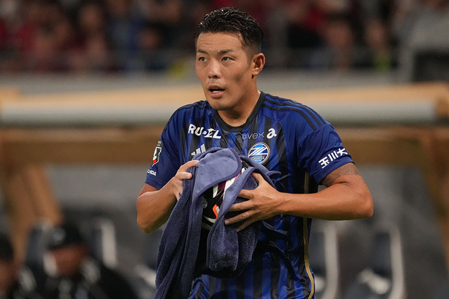 町田から横浜FCに完全移籍した鈴木準弥【写真：Getty Images】