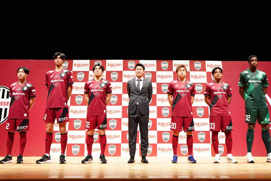 クラブ創設30周年を記念するロゴを発表【写真：(C )VISSEL KOBE】