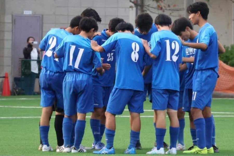 県立高校では前例のないグラウンドの人工芝化を進めた 浦和西高サッカー部【写真：浦和西高校サッカー部応援サイト】