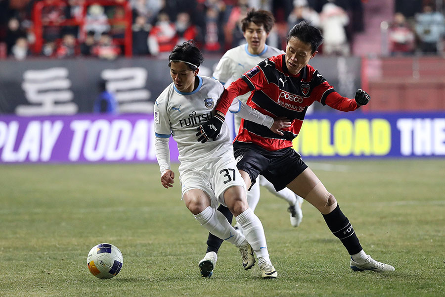 浦項戦に出場した川崎・伊藤達哉【写真：Getty Images】