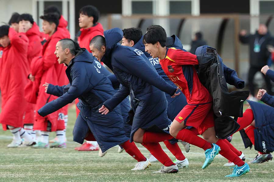 大きな話題を読んだ札幌大谷のPK【写真：産経新聞社】