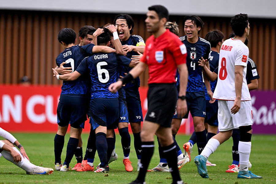 日本がPK戦の激闘を制してベスト4入りを決めた【写真：(C) AFC】