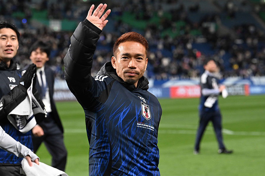 W杯出場を噛み締めた長友佑都【写真：徳原隆元】