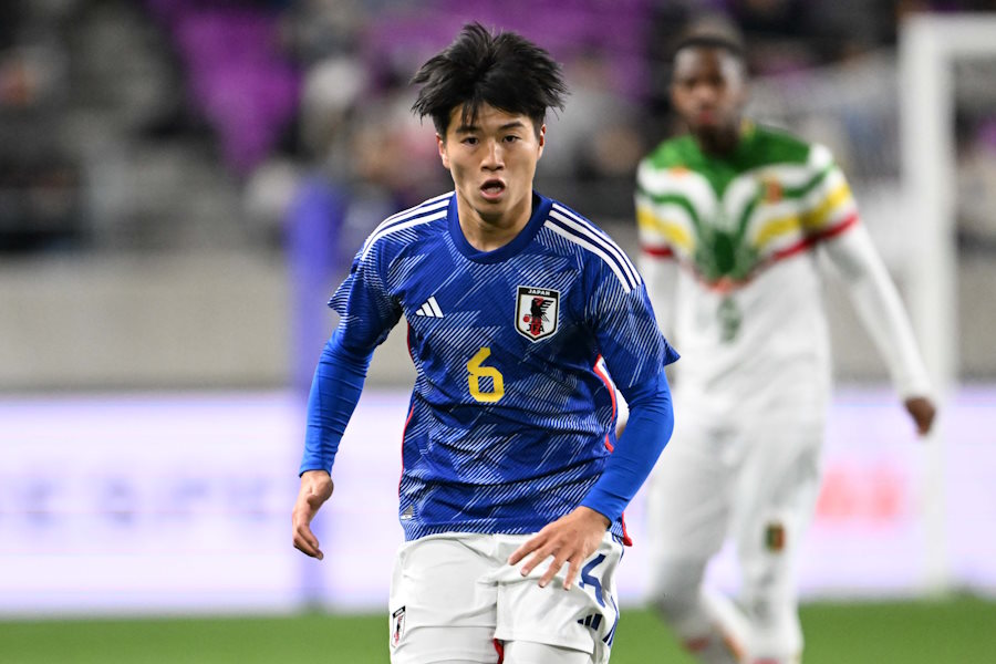 U-23日本代表の川﨑颯太【写真：徳原隆元】